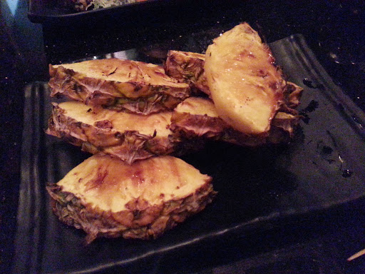 燒菠蘿多汁甜美，值得一試!