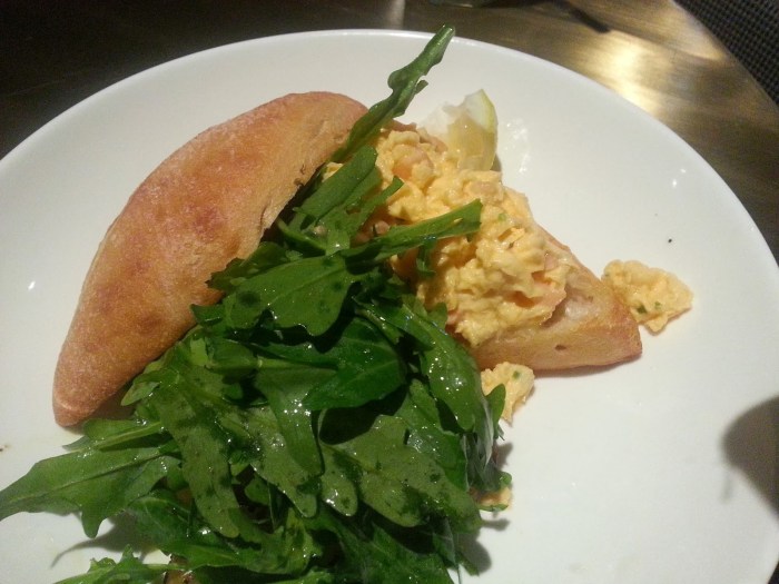 白松露三文魚炒蛋