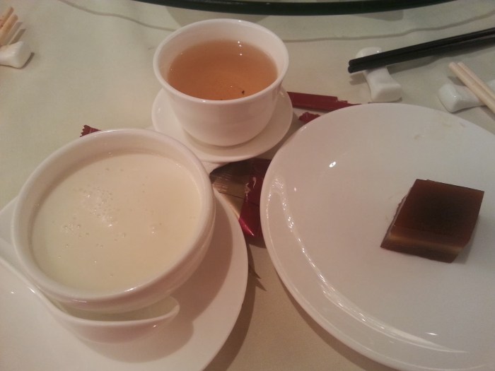 Must have desserts: 蛋白杏仁鮮奶 (left), 棗皇糕 (right)