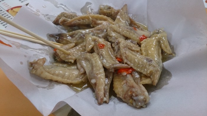 蒜茸香辣雞翼尖