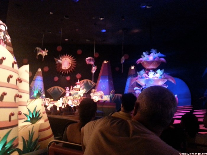 我最喜歡迪士尼屢的小小世界