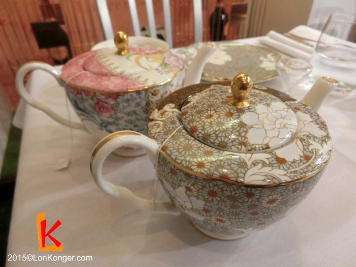 餐具一看就知道是精心挑選出來的，後來侍應告訴我們是Wedgwood的出品。